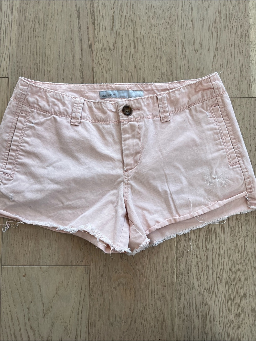 Old Navy Low-Rise Pink Shorts - Size 6